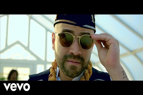 MC Galaxy Uh La La Video