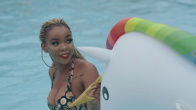 R2bees We De Vibe Video