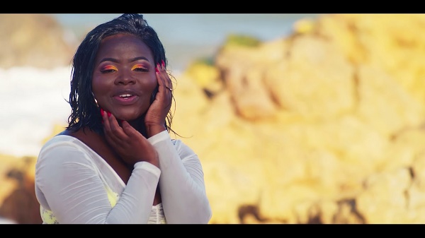 Ama Slay Ginger video