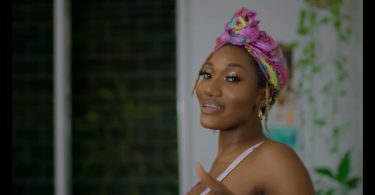 Wendy Shay Kiss Me On The Phone video