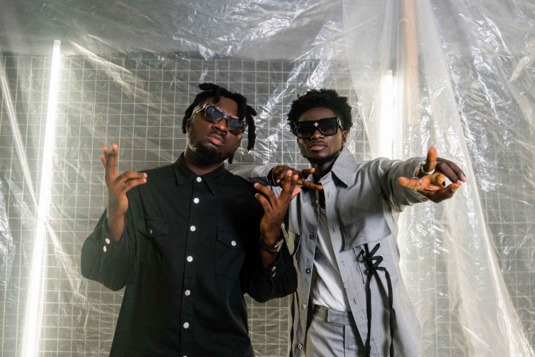 Amerado – Metua ft. Kuami Eugene (Video)