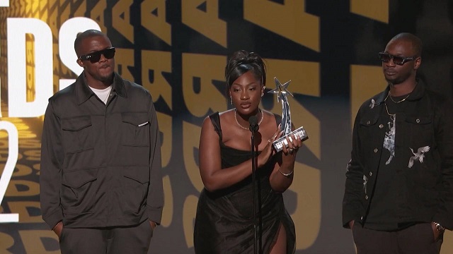 Tems at the BET Awards 2022