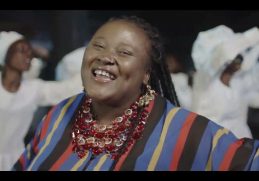 Goya Menor Grace Video