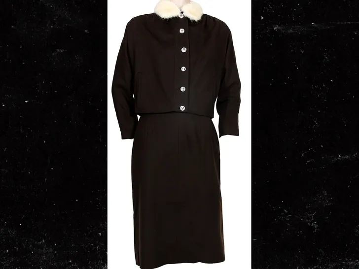 Marilyn Monroe's Wedding Suit Up For Sale At Over 2 Million US Dollars