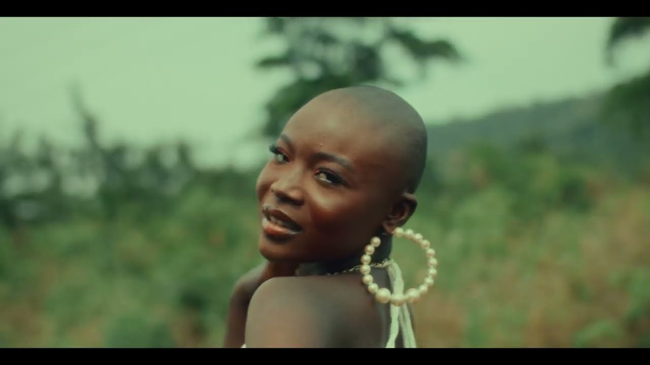 Bisa Kdei – Complete Man ft Camidoh (Video)
